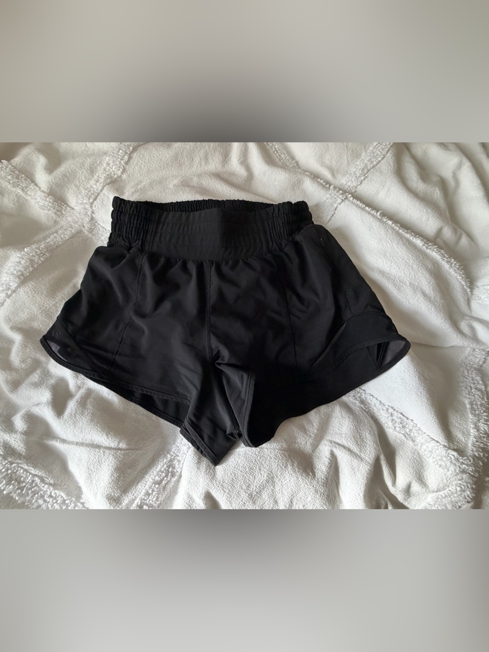 lululemon athletica Black Women's Hottie Hot 2.5” Running Shorts